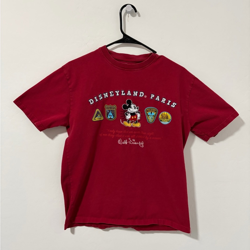 Embroidered Disney Land Paris red T shirt - Mens size Medium